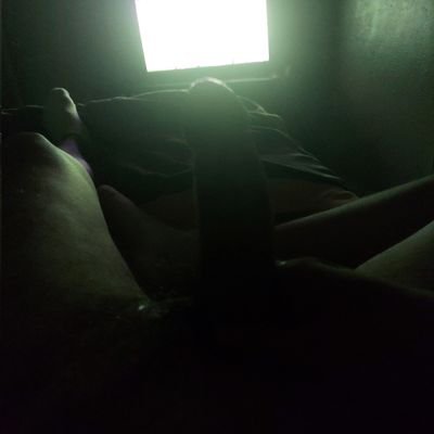 I am single man  looking for couples and single women in oklahoma city