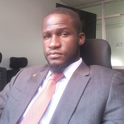 Advocate of the High court of Uganda and all subordinate courts. Football player @Wetege fc @Hornbills2k8. @Hip-hop and Rap Music. @PiratesRugby and businessman