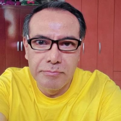 Emprendedor, autodidacta, amante de ciencia y tecnología, activista político, animalista, busca un mundo más justo, por eso anticomunista y demás extensiones.