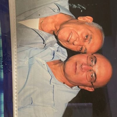 יהודי ציוני בוגר לבנון הראשונה
לא ימני אבל גם לא שמאלני מסכים עם מי שנראה צודק