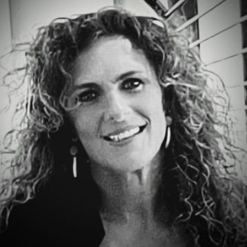 Director & Founder of Coloured Hearts C.I.C & B-Equipt Ltd: Sexual Exploitation Women & Girls 16+. Training, Consultancy & Creative Arts.