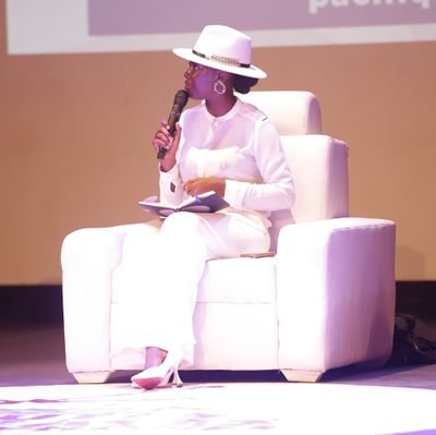 MoustaphaFarid1's profile picture. Coach formatrice art oratoire/Animatrice/Voix off/Responsable de l'Académie de l'Eloquence. Master 1 en journalisme  (ESJ) de Paris.