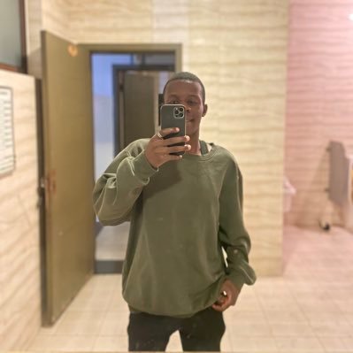 M.S.U graduate | Basketball,HipHop,Football, Meme Enthusiast | Lazy Twitter User So I Just Retweet and Like Tweets
