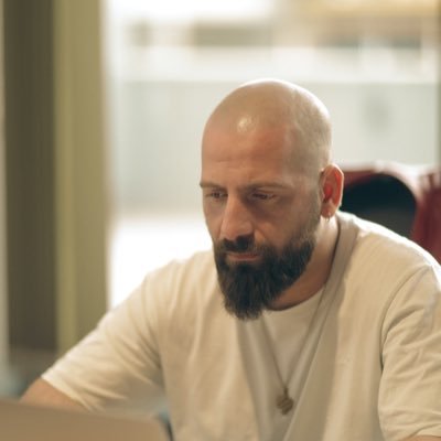 jubakitiashvili's profile picture. Senior React Native Developer | Mobile Development Team Lead at ETech