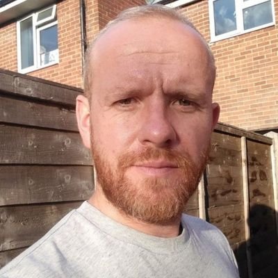 Nottooshab's profile picture. 