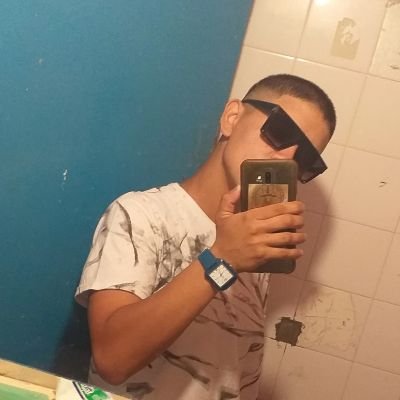 Nicolas34588977's profile picture. CREO,CONFIO,
LE REZO ALA SANTA MUERTE.
Umbandista 🤴