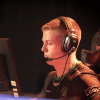 August Canavan (@straxyy) 's Twitter Profile Photo