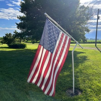 Earth Scientist, history buff. Love America. Journalism is dead. Man-made climate change is political, not scientific.