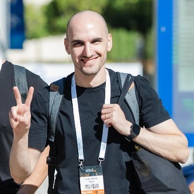 LiranV's profile picture. 