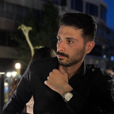 ItsAlhariri's profile picture. Back to Black 🖤