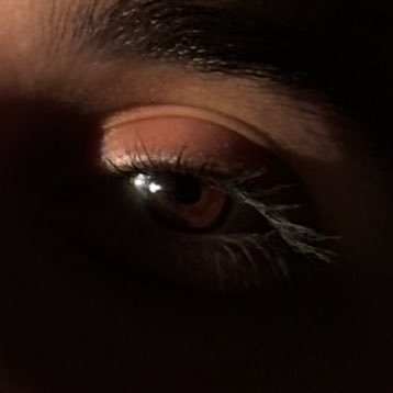 yourfavamoni's profile picture. u look lost, leave.