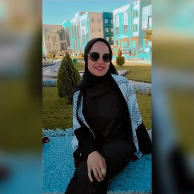 العالم ثلاث ألوان ابيض واسود وهي ي سيدي 🖤 ✨