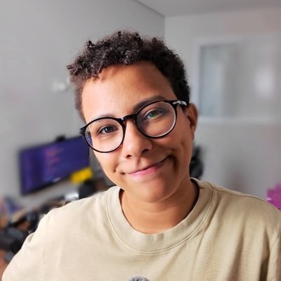 - 📹 Compartilho minha jornada DEV aqui e no youtube! - 👩🏽💻 NodeJs & JavaScript developer - Meta de 1K inscritos no youtube 👇🏾