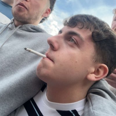 Handpassing enthusiast. Anfernee Simons fan. Ón abhainn go dtí an fharraige.