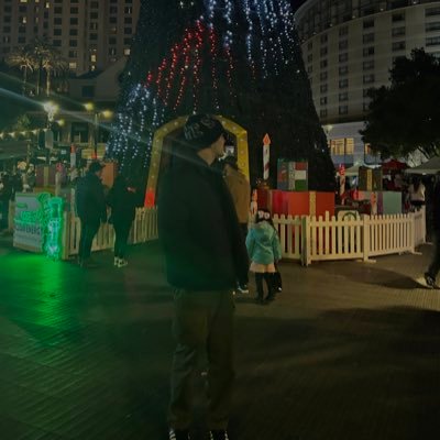 2tony_C's profile picture. 