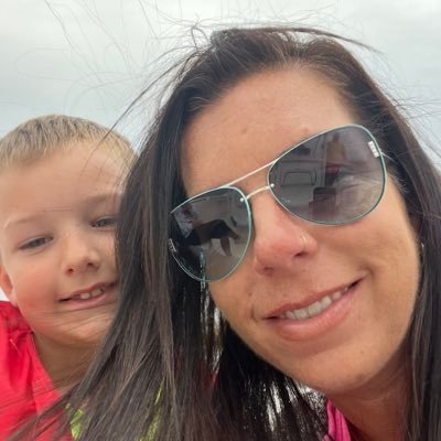 Mom of 4! Life's a journey, wear a helmet! Nothing is promised except God’s grace and mercy.