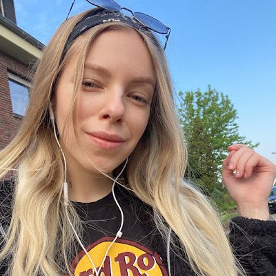 berbenuk12693's profile picture. 