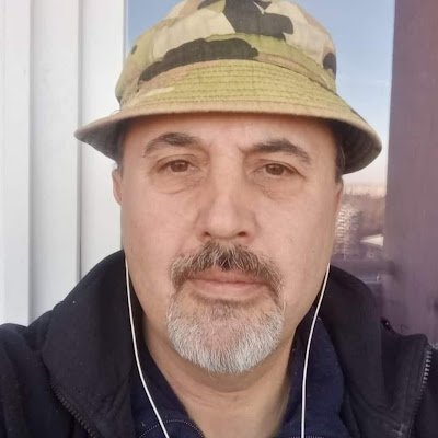 janos_rudo70743's profile picture. 