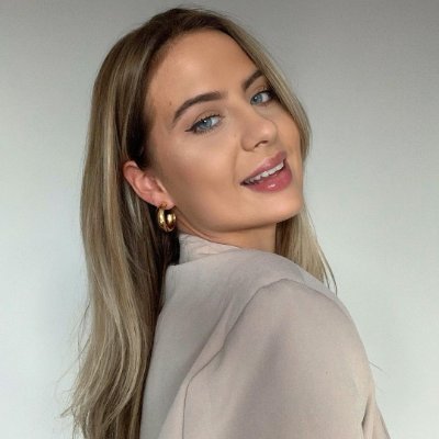 rs2232's profile picture. Creating my own sunshine 🌞