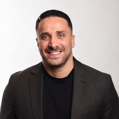 ClaudioMeidler's profile picture. My name is Claudio Meidler, I am a passionate sales leader at Google and the host of "Techsales & More".  
My passion is Sales & Personal Development.