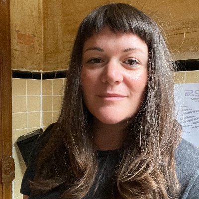 layamo's profile picture. Storyteller -- Writer -- Substack Obsessed