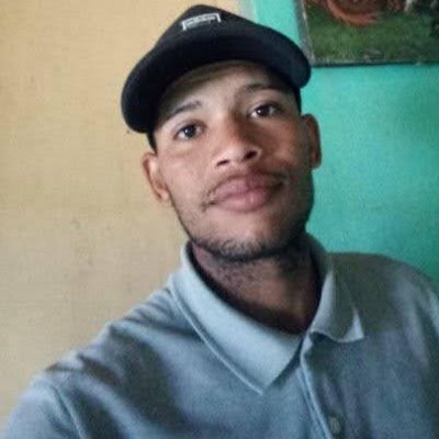 AdelsonGon44568's profile picture. 