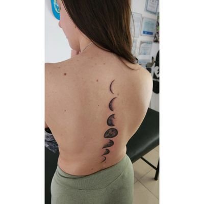 BardNaomi's profile picture. Verano del '96.
Dueña de Logan y Eris. 
Estudiante de Ing. en Sistemas de Información.
Inspectora en DNM.