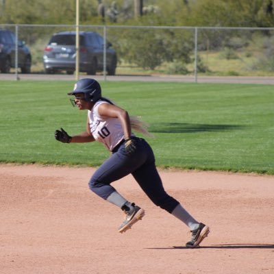 Student Athlete- Class of 25 - 3.875gpa - 5’7 - 3 sport athlete 🏈🏀- 3x CAA State Champ🥎 - email: aiyana.sims13@gmail.com