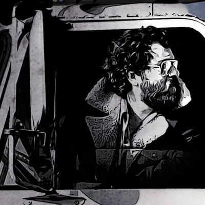 SnakeRattleRoll's profile picture. Super trucker and paranormal investigator armed with two deadly pythons 💪. This profile defies genre. https://t.co/ebVmvKUCU8