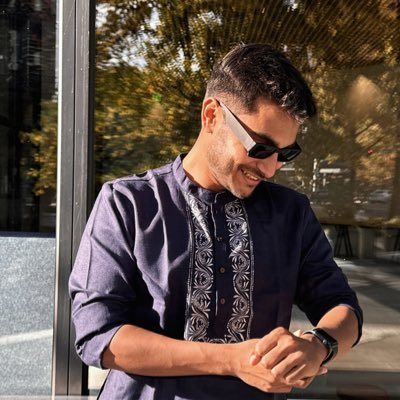 agnibhachakz's profile picture. Slow but determined.