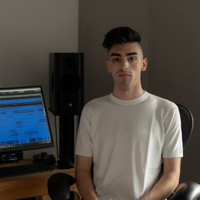 mixedbycheda's profile picture. Mix Engineer