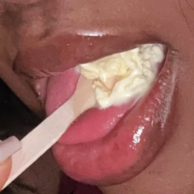 Dcshmood's profile picture. 🇨🇦 | couple acc