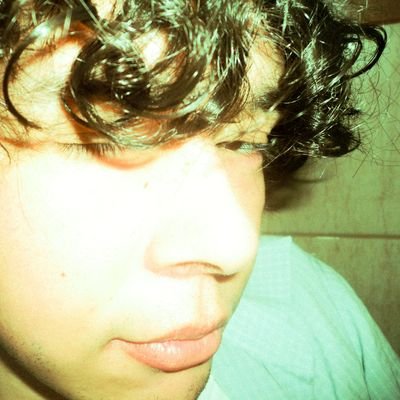 lesserafimchart's profile picture. .