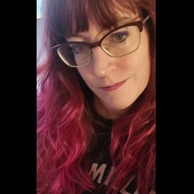 46 | #left| #ADHD | BA soc/anth | LCSW for 20 yrs | #BLM | #harmreduction |#LGBTQ | #landback | 🎹 player | #abolition | Mainer