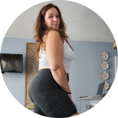 RT=follow🥰😍/ visit my website🔗 for all the way to see me on only fans,pornhub,Fansly DM to purchase content. $200 meet and greet😜