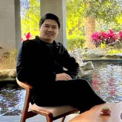 ChrisRyan424986's profile picture. 