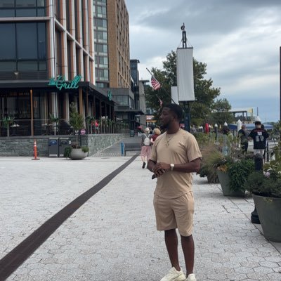 TerekoL's profile picture. Somewhere between I want it and I got it