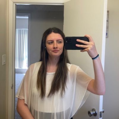 delennemarie's profile picture. life is tough so get tougher 🤙🏼