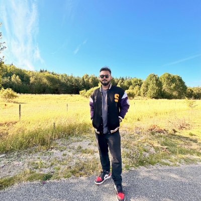 DebugTheMarket's profile picture. Just a guy who codes & invests | Sometimes right, sometimes learning | Markets, memes & midnight thoughts