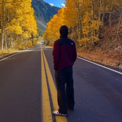 AlyxGranados's profile picture. developer & engineer | building in public