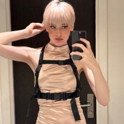 Let a doll show you what real love is😎 22cm🍆Looking for a sinful way to promote? My inbox is open for adult collabs & steamy offers/shemaleperfect55@gmail.com