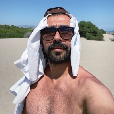 AyhanKtlu's profile picture. 
