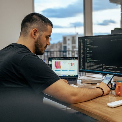 @Modulify- Design & Build Webflow Sites with Ai
Webflow Developer @azwedocom