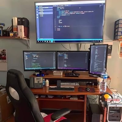 PascalTech70133's profile picture. 🚀 FOUNDER OF PASCAL TECHDESIGN | WEBSITE DEVELOPER & PITCH DECK SPECIALIST | CRAFTING STUNNING ONLINE EXPERIENCES & IMPACTFUL PRESENTATIONS. 💻✨