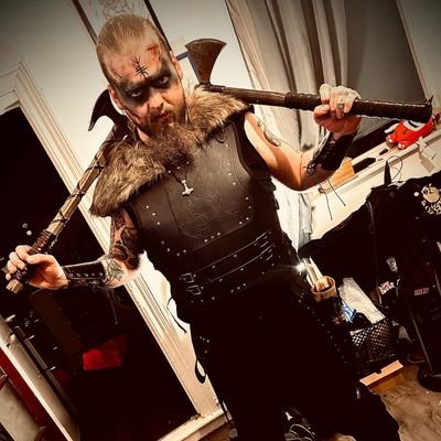 alexcoleman1234's profile picture. 30 ...  6ft 6 metal head 
catch me in the middle of the pits 🤘🤘