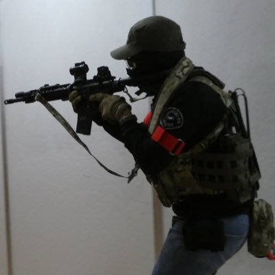 新しく作ったサバゲー用垢です。サバゲー、銃、国防など軍事関連全般呟きまする。出没地域→愛知岐阜