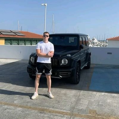 James8543217359's profile picture. 