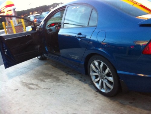 ploshayc's profile picture. Addicted to technology..!