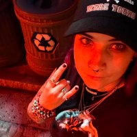 craven ➡️ blue.sky (@jadegolduck) 's Twitter Profile