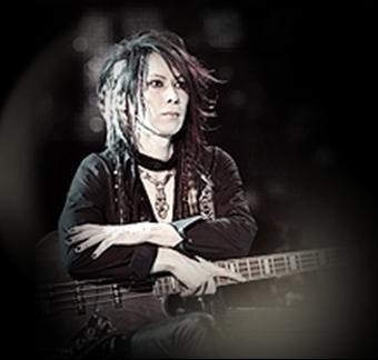 7711kirin's profile picture. 中学3年生です。ベースとⅩJapan大好きです!バンド組んでます。洋楽も好きです。